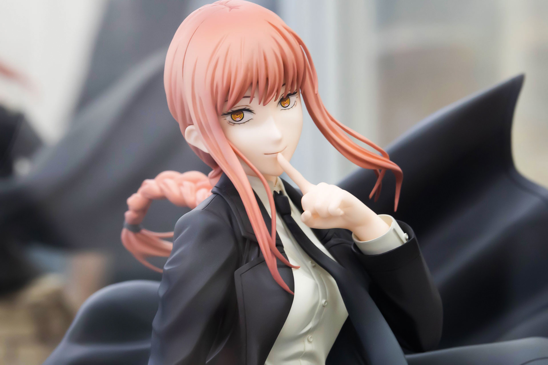 見る角度によって、微妙に表情が異なって見えるから不思議だ