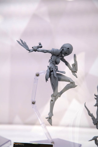 ヘキサギア」と「創彩少女庭園」の要素を受け継いだ新シリーズ「無限