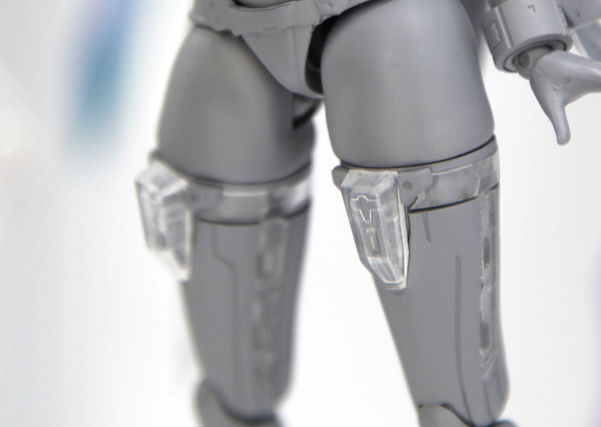 クリアパーツの内側にディテールを掘る技術は「MODEROID マジンカイザー」にも使用されている