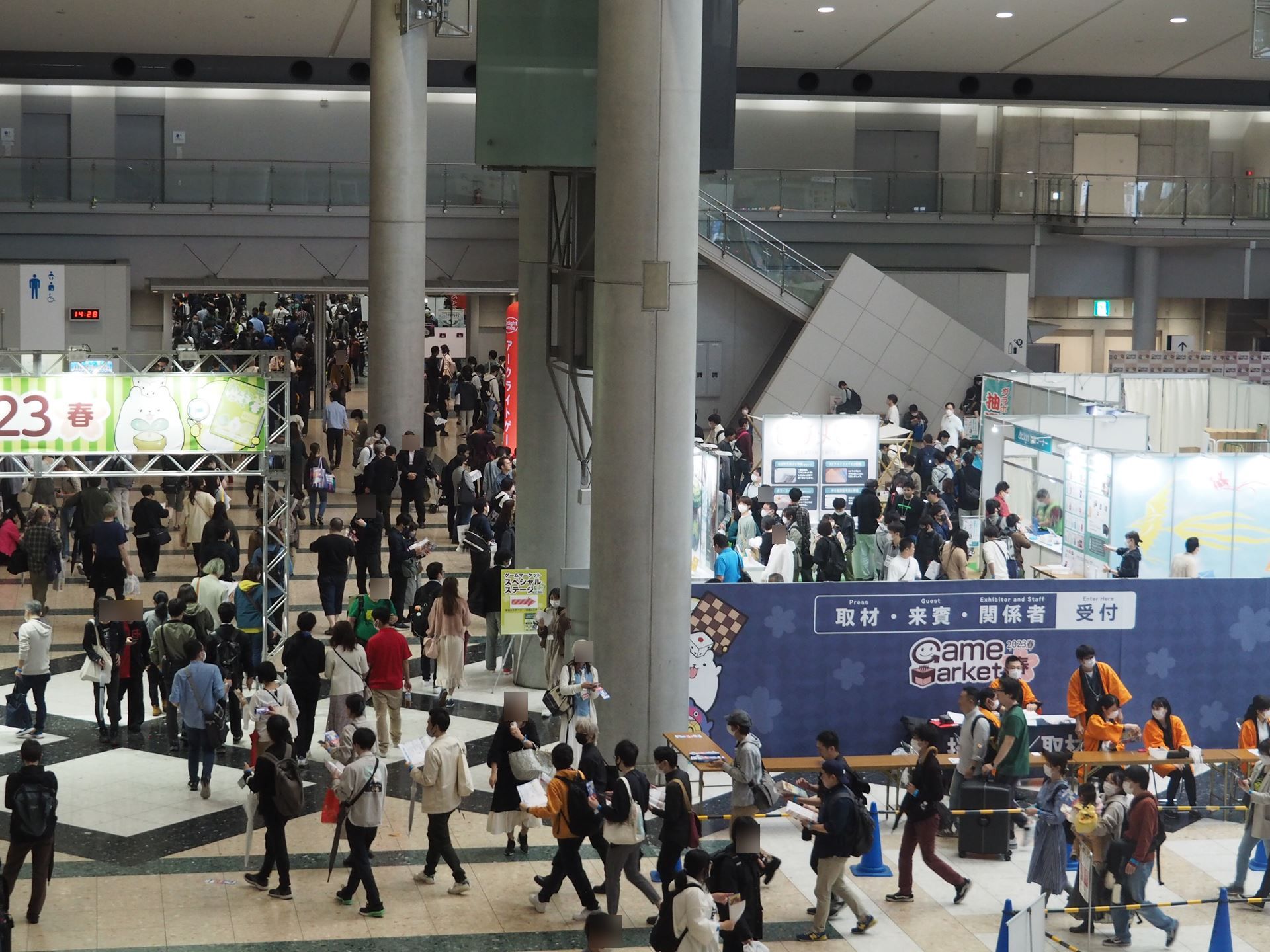 西展示棟1Fの様子