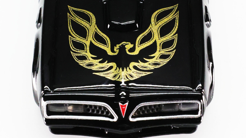 ファイヤーバードのデカールもオリジナルに忠実に再現！