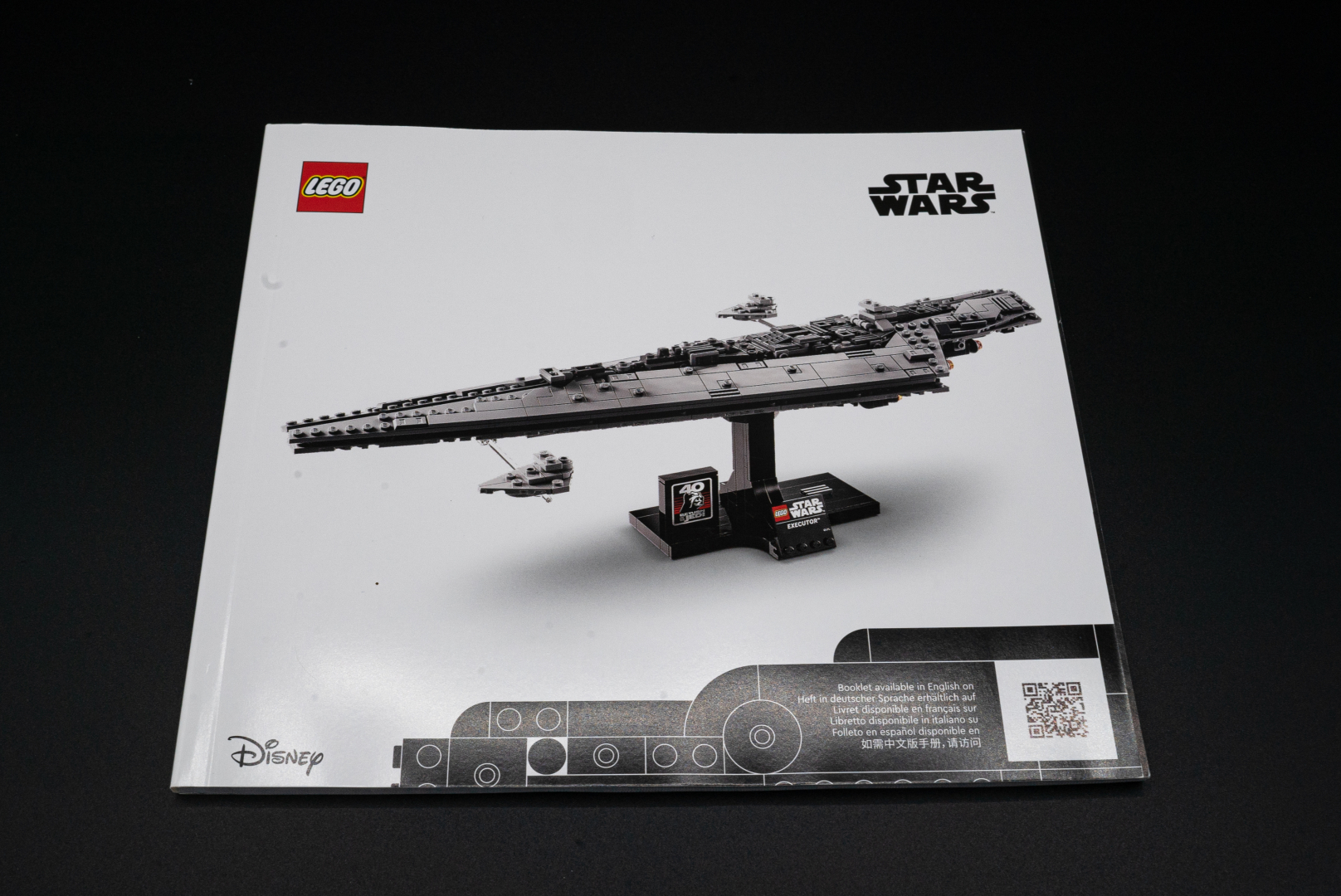 内容物で一番楽しみなのは、実はインストラクションで版権モデルは情報が盛りだくさん