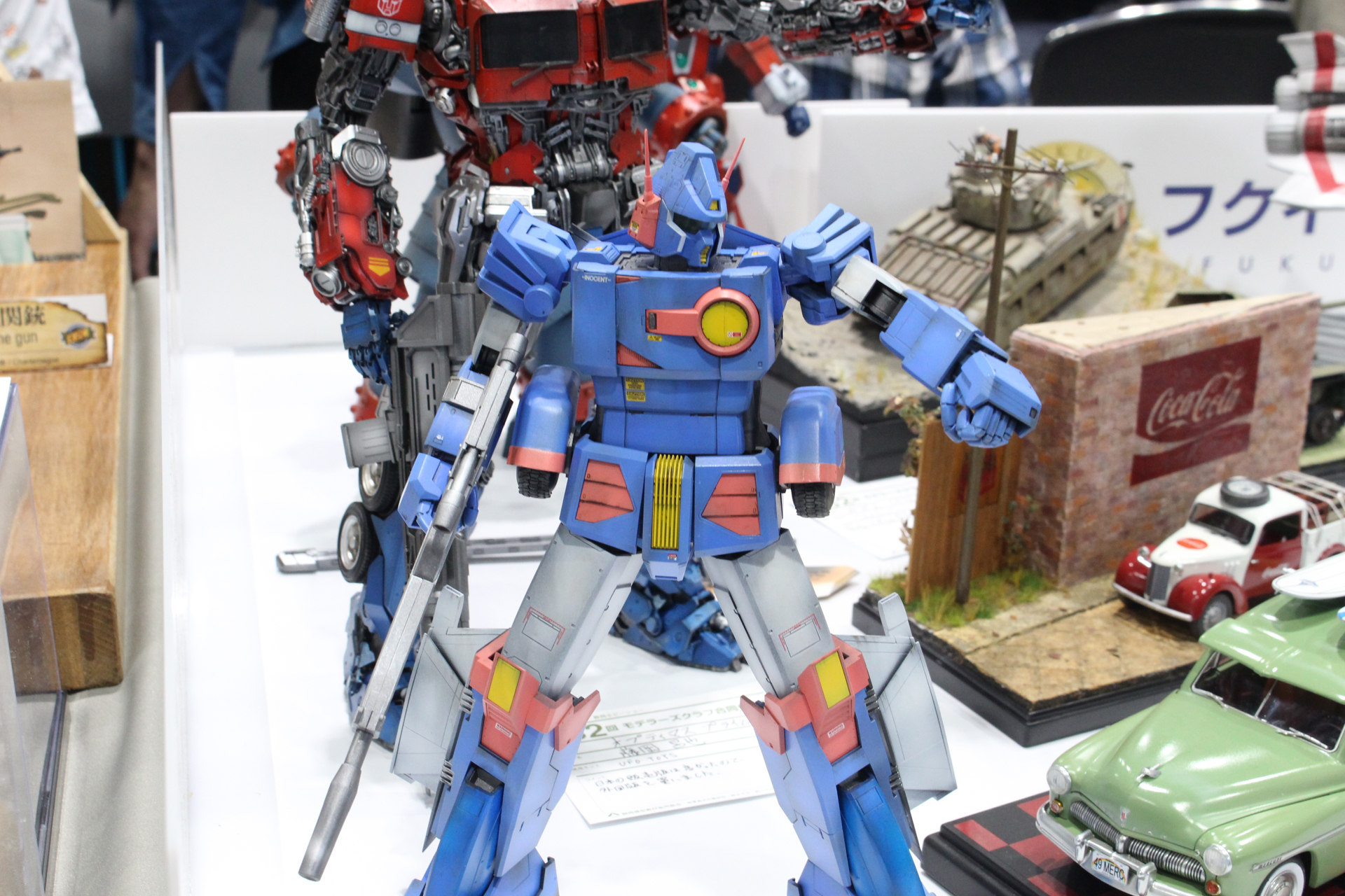 静岡ホビーショーの「第32回モデラーズクラブ合同作品展」でも、ハセガワのザブングルの作例はいくつか見られた。大きいので存在感も抜群だった