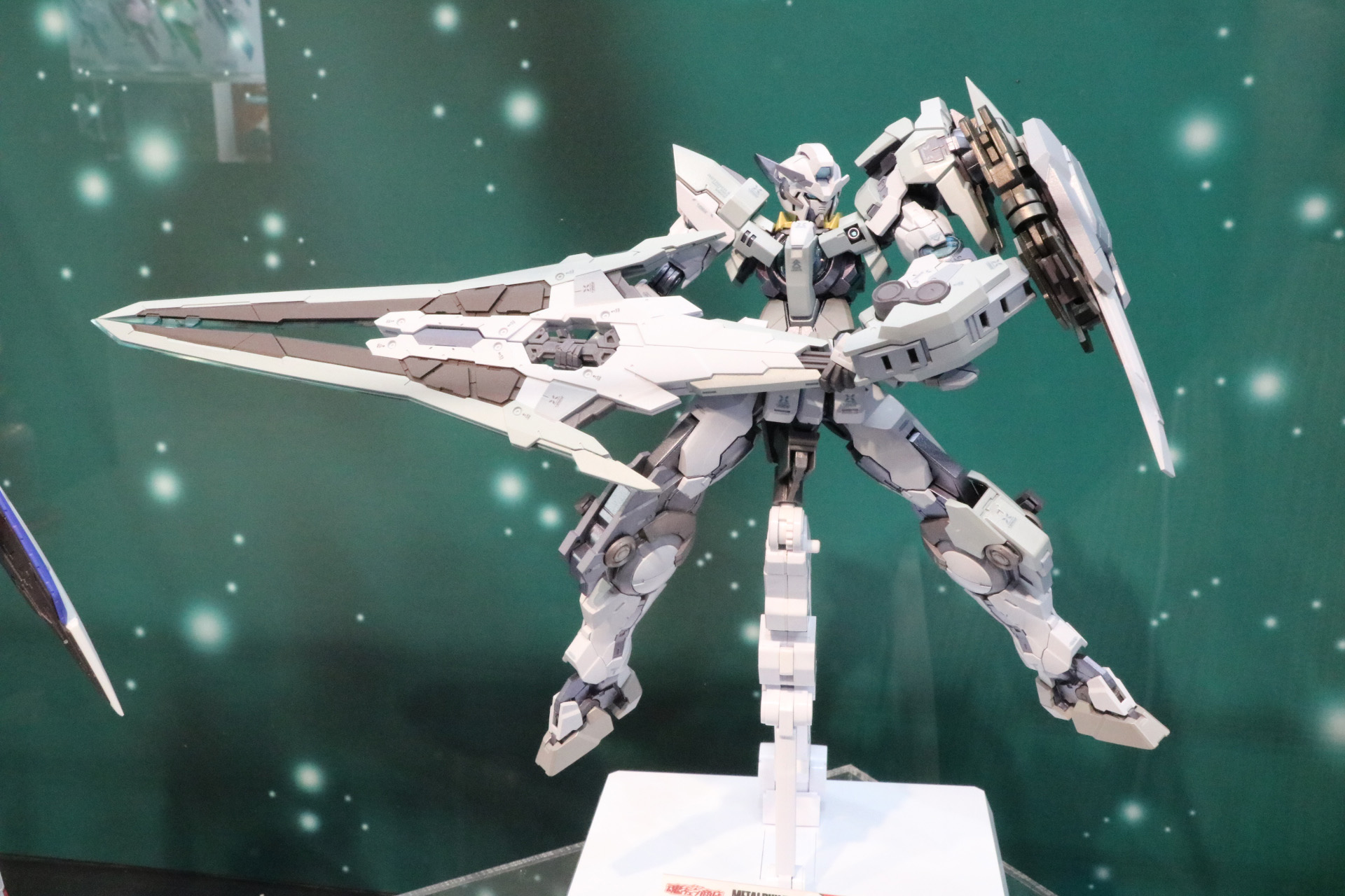 「METAL BUILD ガンダムアストレアII」に装着できる「METAL BUILD プロトザンユニット」