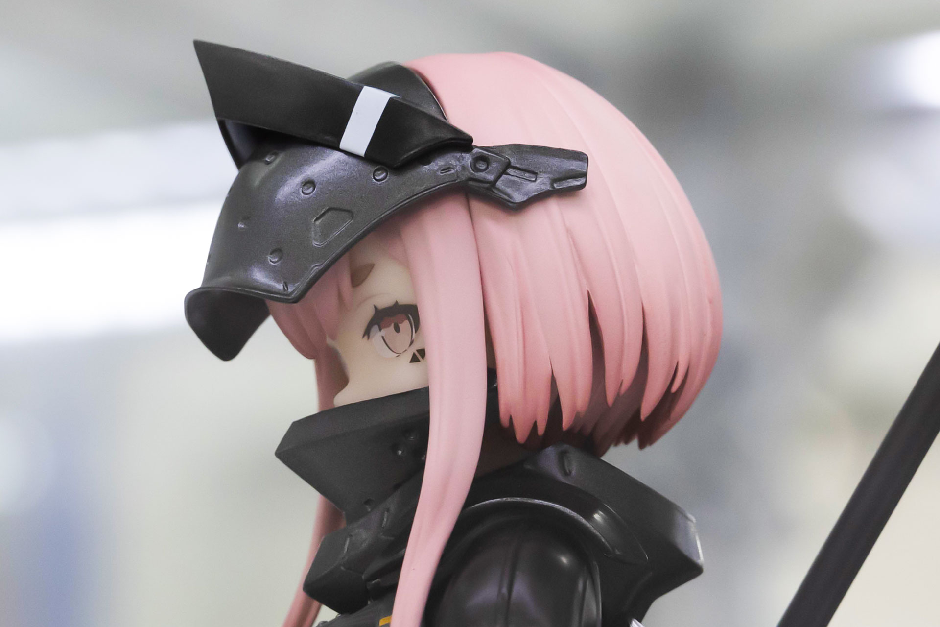 真横から見ても美しく見える