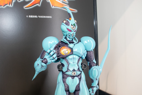 強殖装甲ガイバー」より可動フィギュア「ガイバーI」の彩色見本が展示