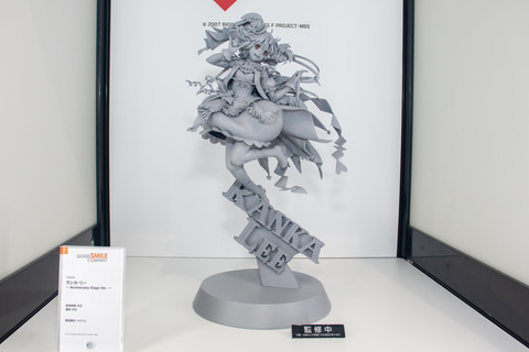 マクロスF」より、シェリルに続いてランカも10周年記念イラスト姿を