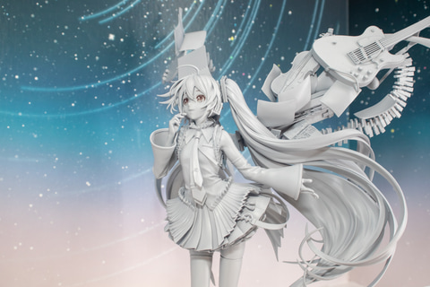 初音ミク rella 16周年 銀貨 （初音ミク」がイラストレーター