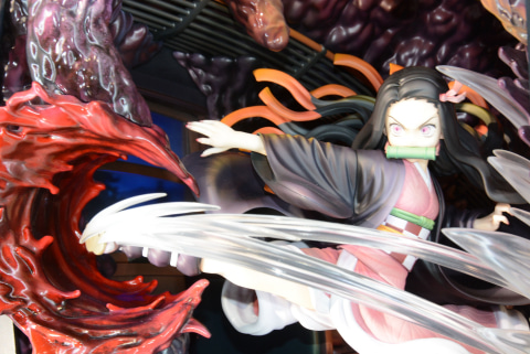 鬼滅の刃 竈門禰豆子 無限列車Ver.」グチャグチャの車内で凜々しく戦う