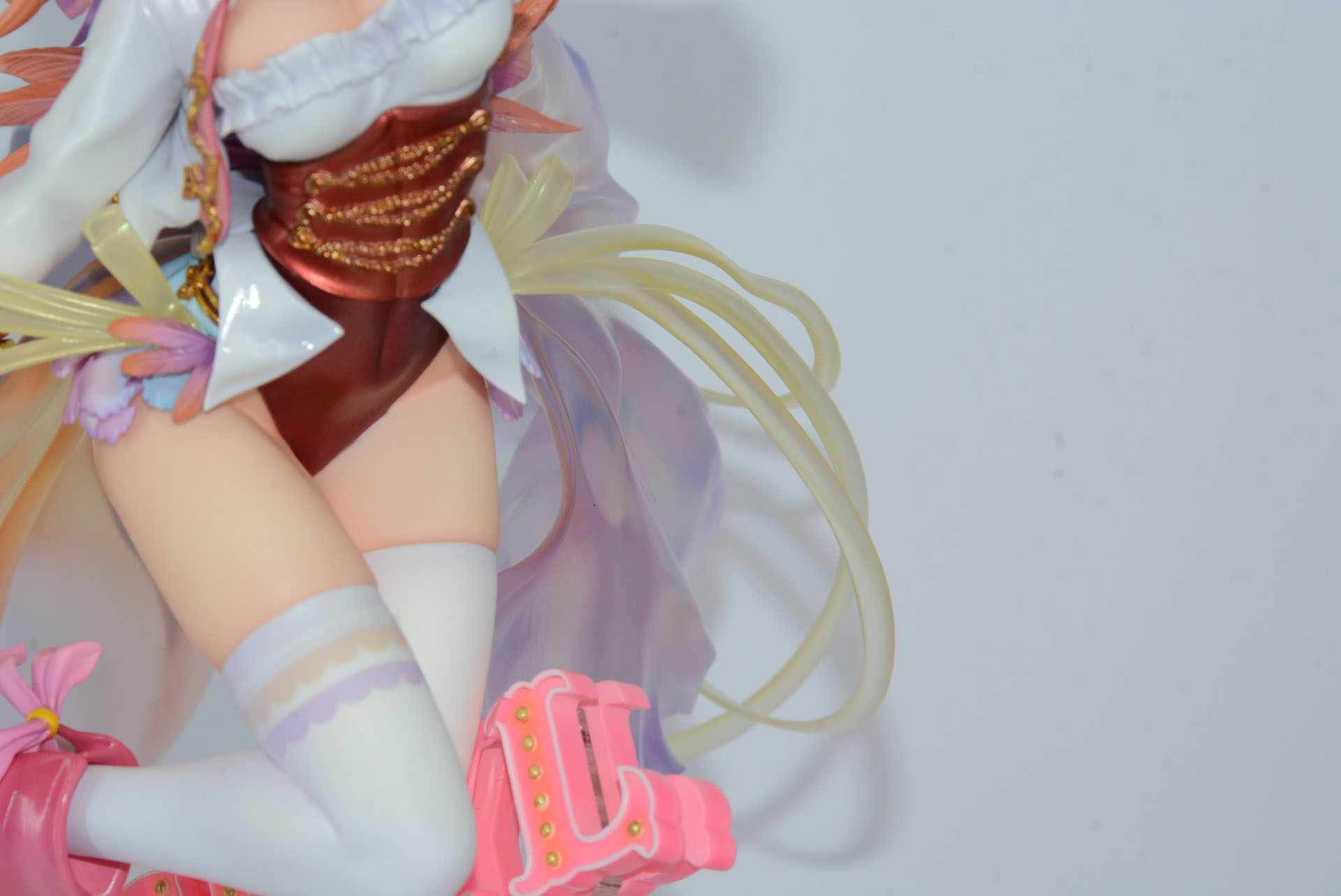 細部をチェックするほどに新たな発見があるフィギュアだ