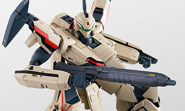 画像はBANDAI SPIRITSの「DX超合金 YF-19 フルセットパック」。本商品は3形態の変形を考えて各部が調整されている。腕はかなりマッシブだ
