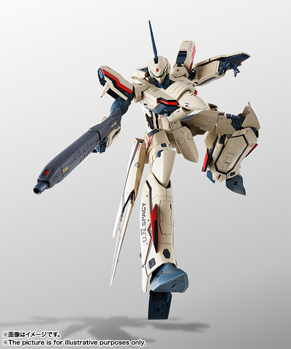 「DX超合金 YF-19 フルセットパック」ではかなり足は太めだ