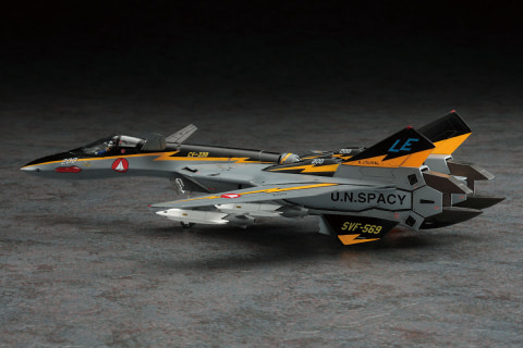 黒に黄色のスペシャルカラー！ プラモデル「VF-19A“SVF-569