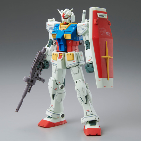 ククルス・ドアンの島」のHGガンプラ「RX-78-02 ガンダム」と「ドアン