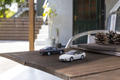 ファミマで買えるミニカーコレクション「KYOSHO 64 Collection