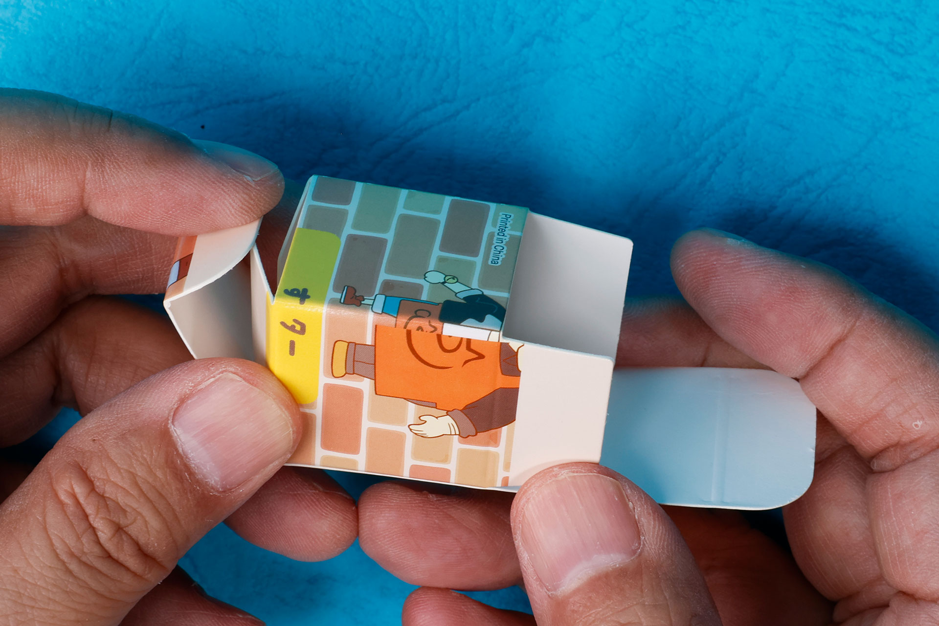 遊び始める前にキューブを組み立てていこう