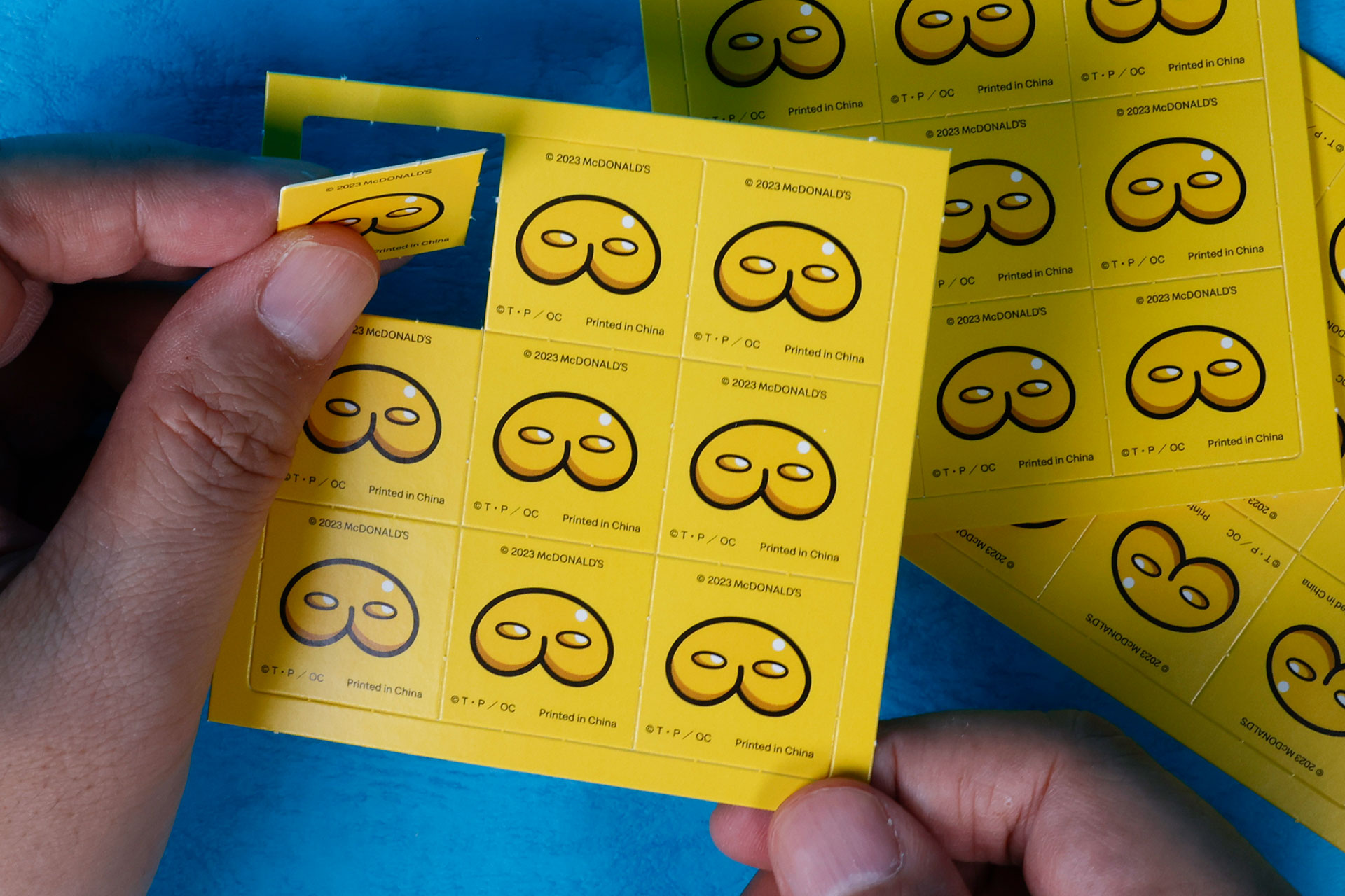 こちらはビンゴで使用するマーカーだ。遊ぶ前に切り離しておこう