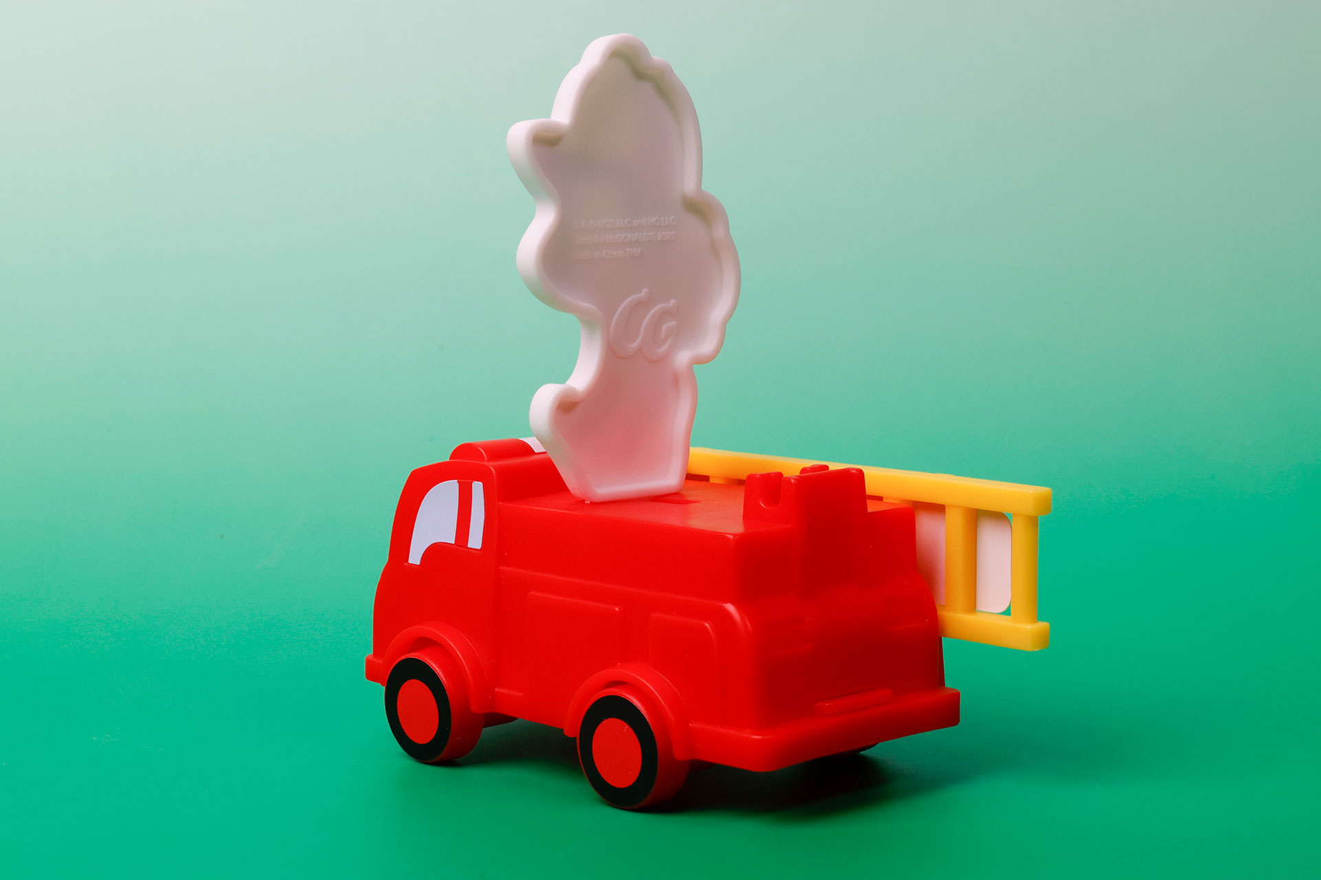 斜め後ろからみたレスキュー車のシルエットも美しい