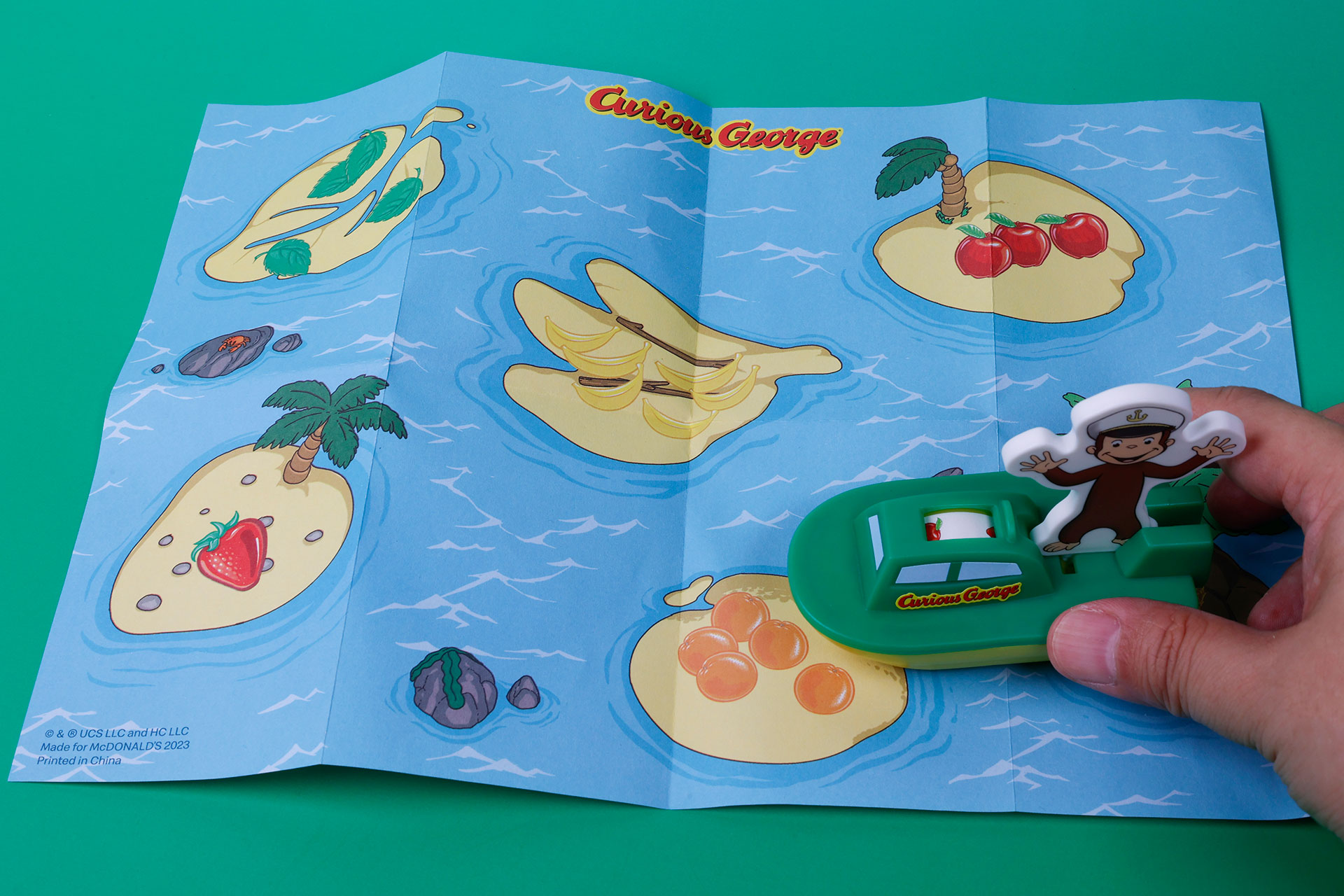 シートとボートのフルーツの絵柄を組みあわせながら遊んでいこう！