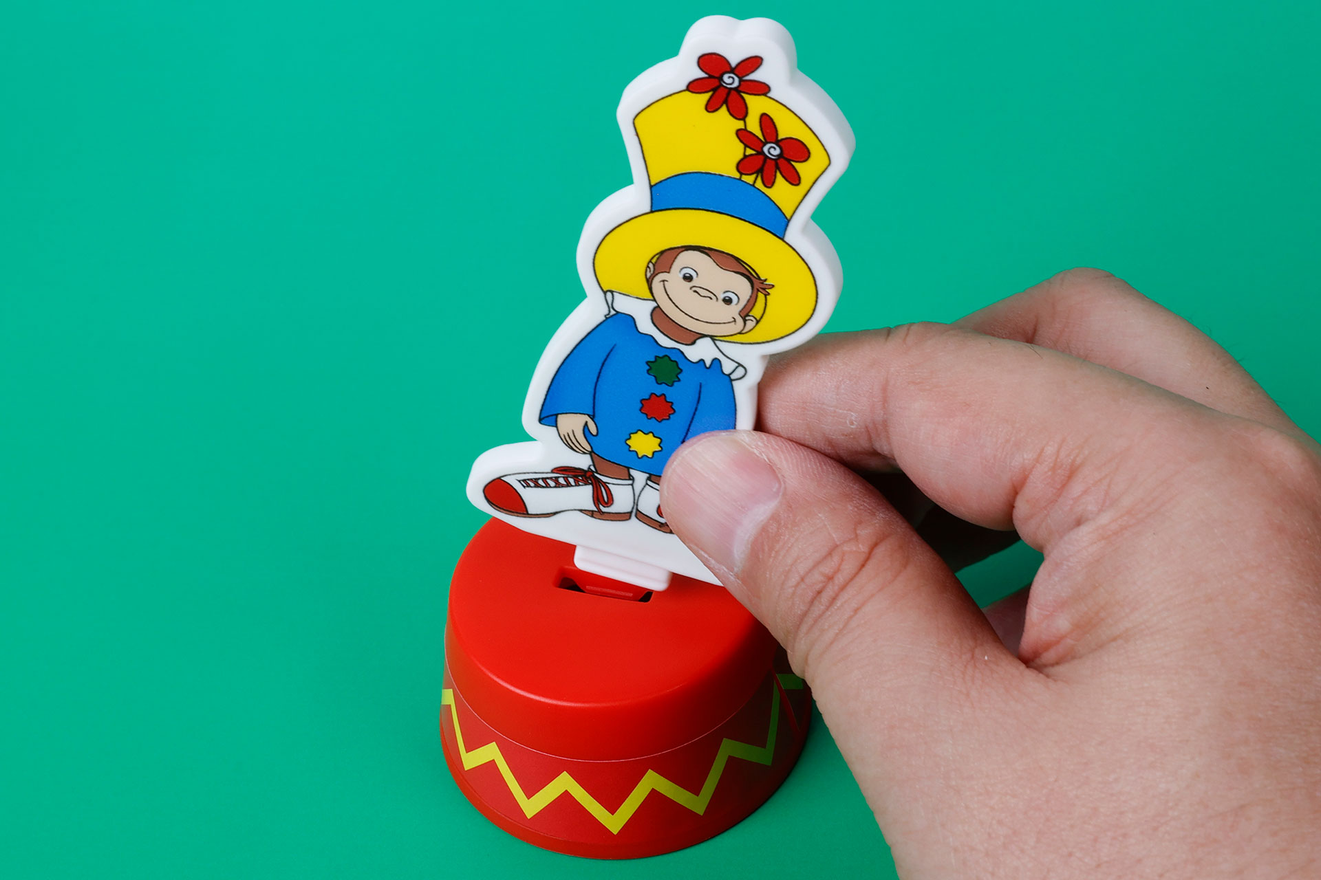 ジョージを台に取り付けていく