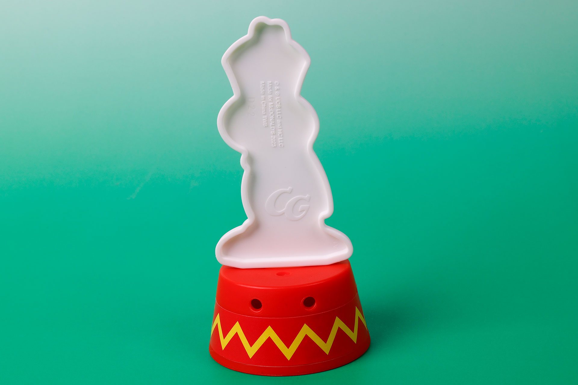 こちらは背面側から見たところ