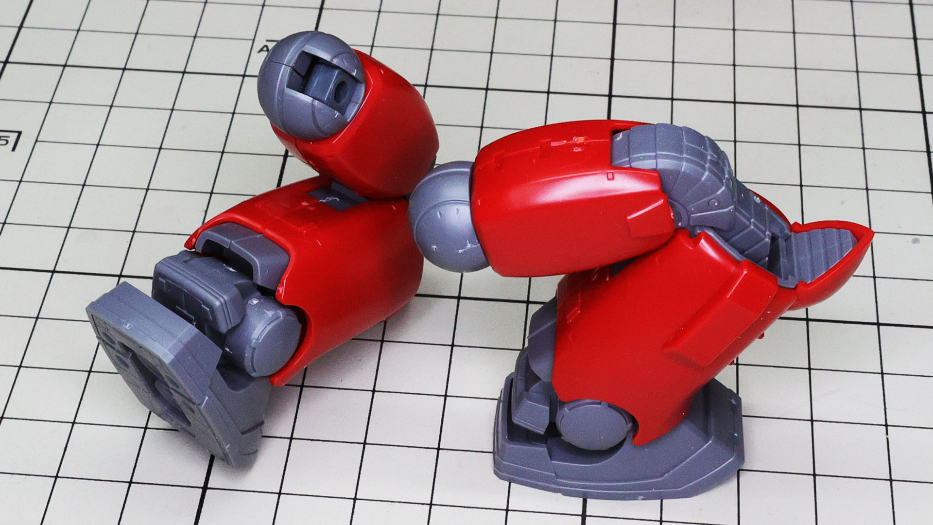 頑丈そうな中距離支援型モビルスーツ・ガンキャノン本体完成！