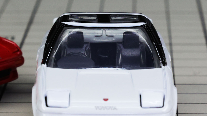 シート形状もスポーツシートを再現しています