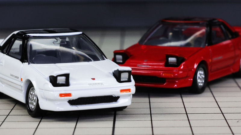 リトラクタブルライト展開・収納が！