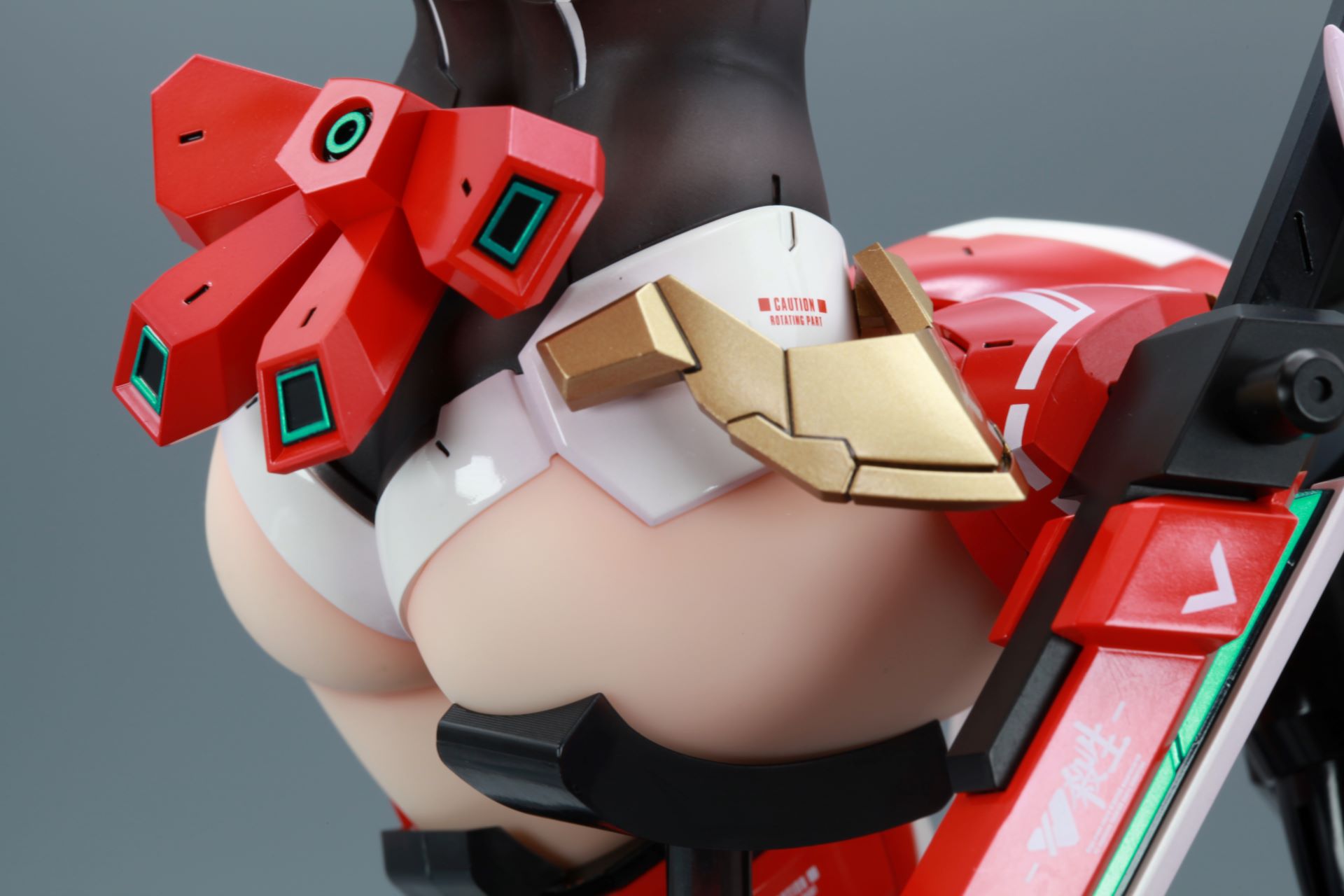 プラモデルでは表現できない綺麗な脇