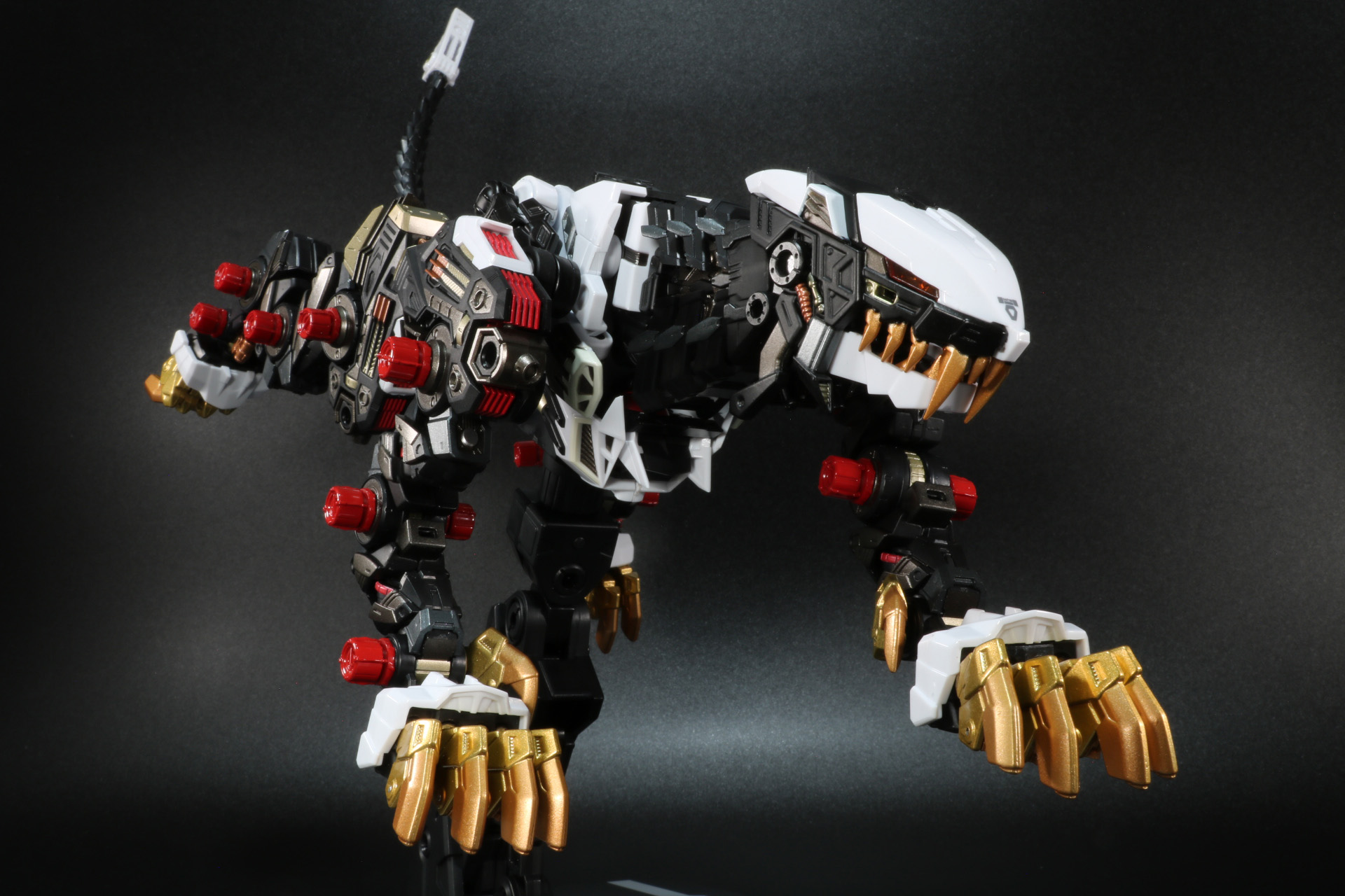 荒野を全力で駆ける疾走感あるディスプレイもできる