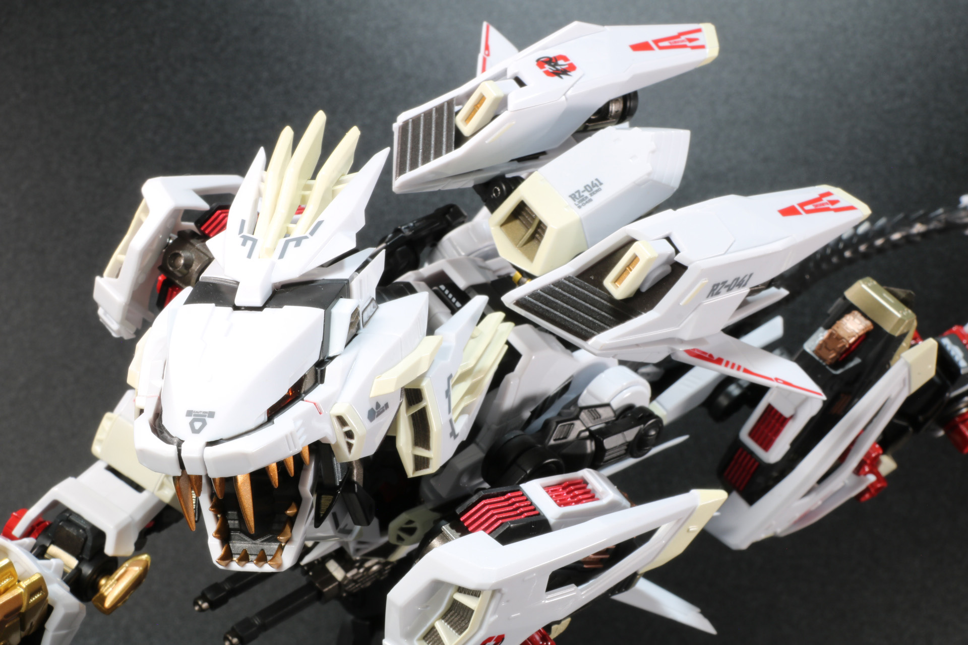 威風堂々と歩いていく姿も様になる