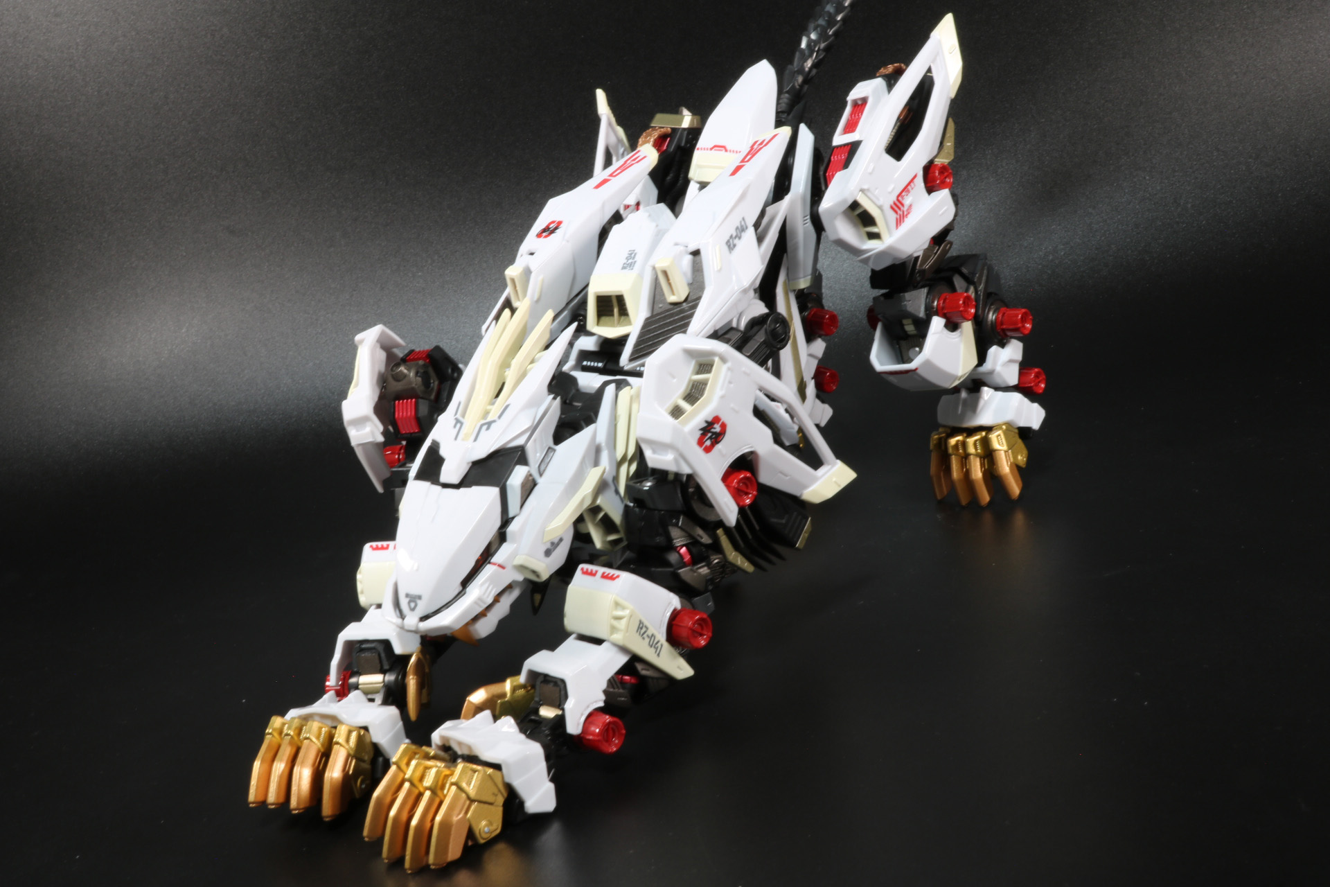 猫のように伸び