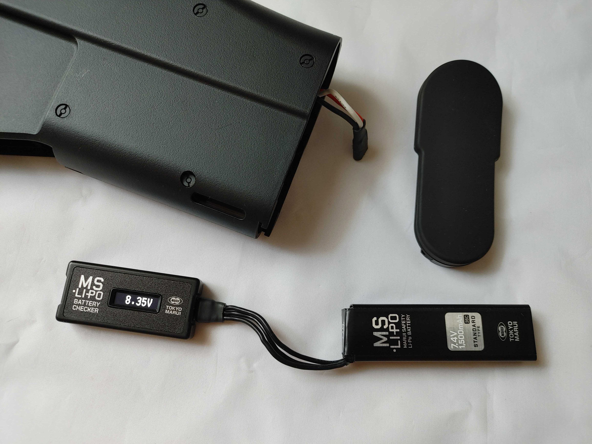 実験開始前の「MS Li-Po バッテリー」の電圧は8.35V