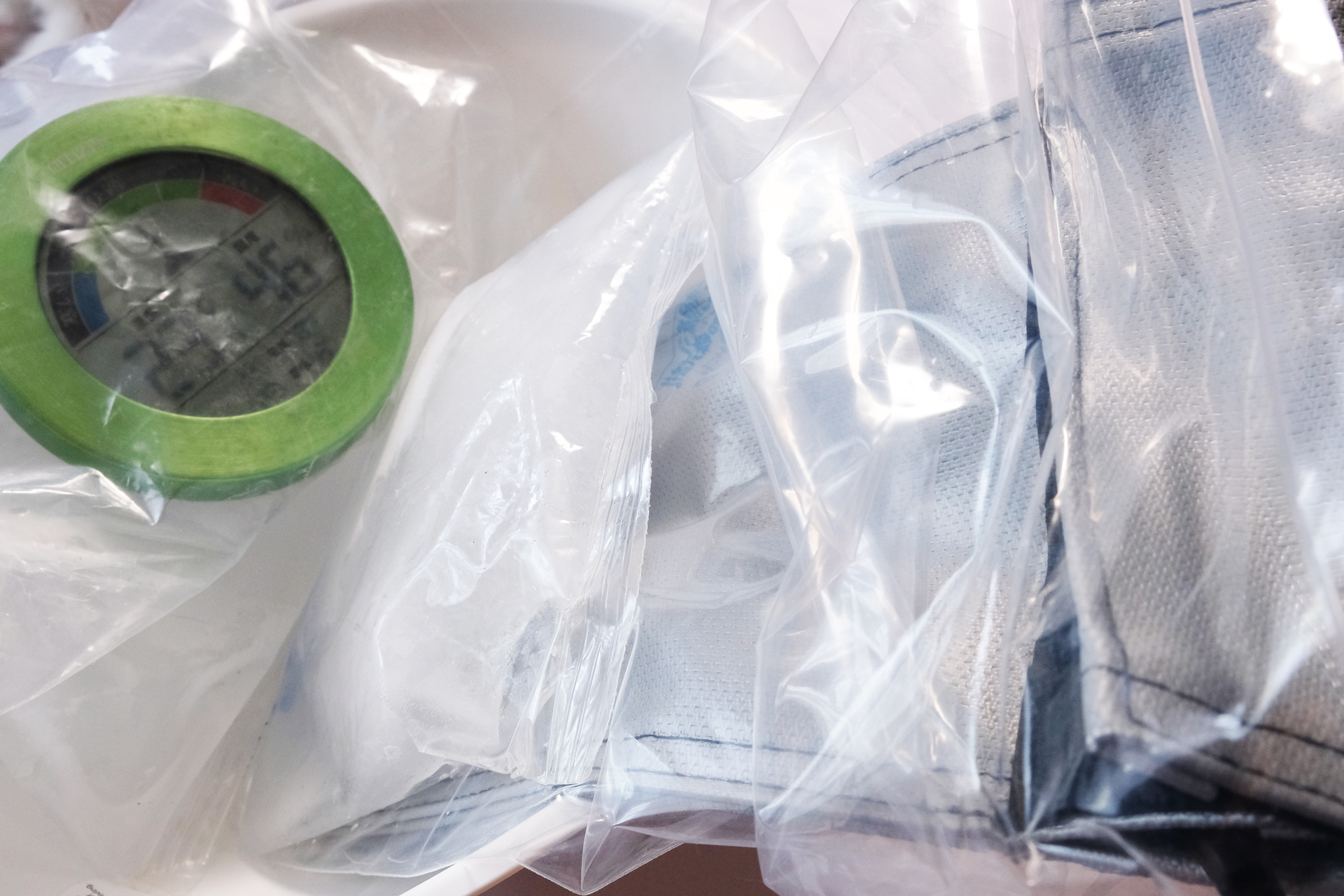 氷と冷風で温度を強制的に下げた