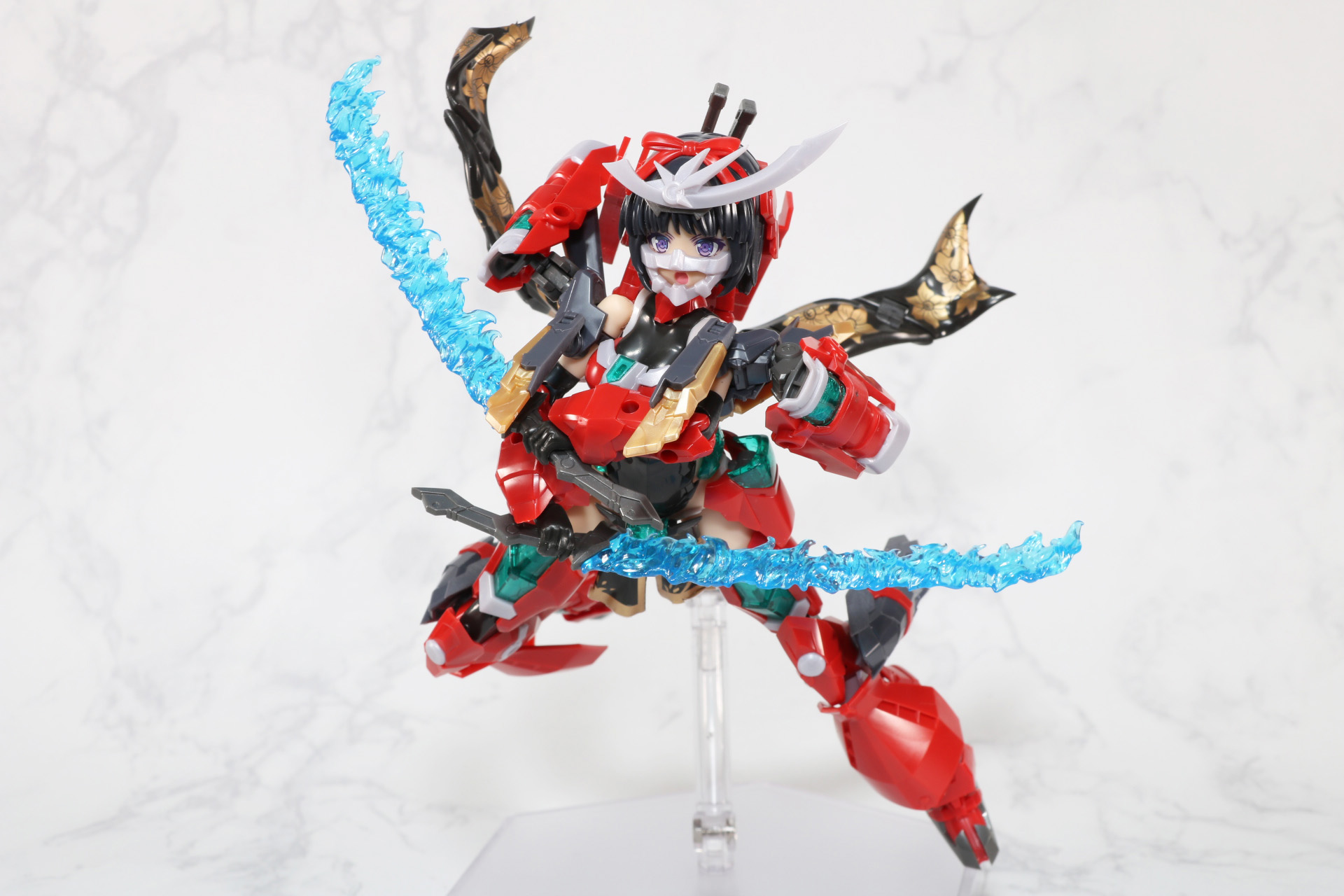 エフェクト刀身で剣戟も迫力あるものに