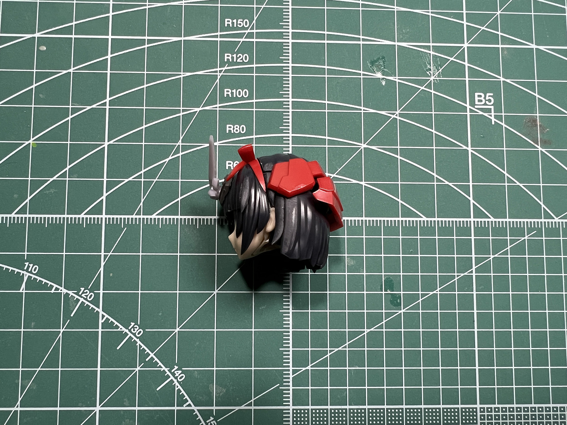 後頭部にも可動部があり、細かい表現やロングヘア時の角度調整が可能