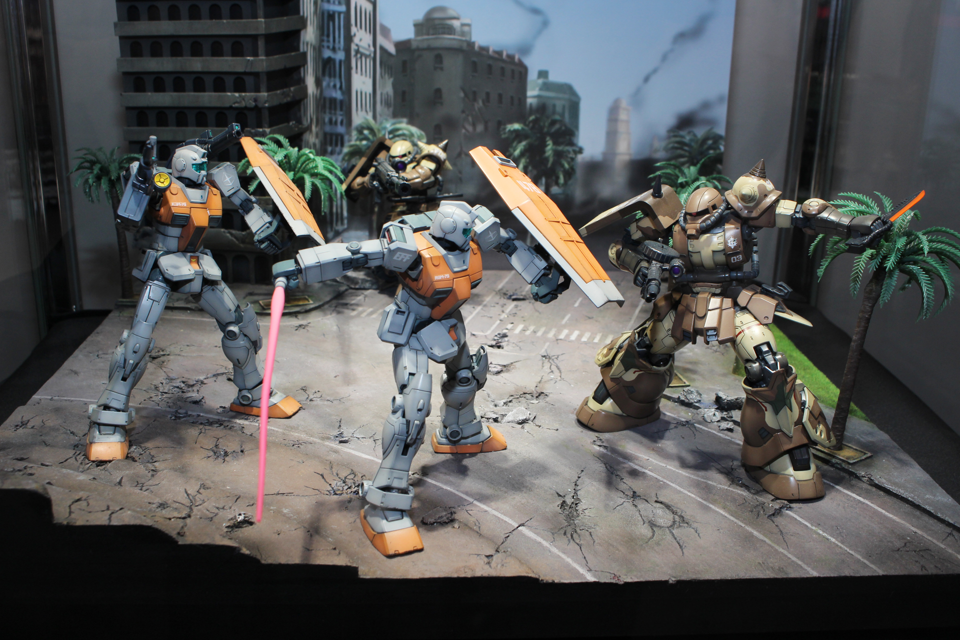 サザンクロス隊とのシーンを再現したジオラマ。ガンダムベース東京に展示中