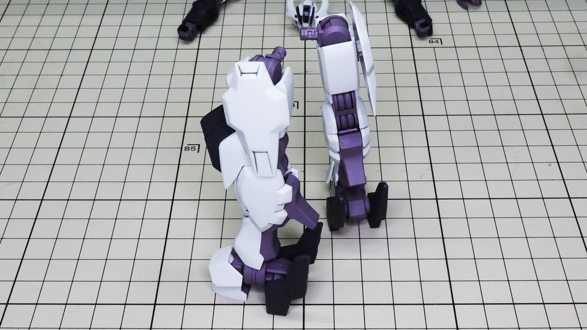 膝関節と足首の関節で素晴らしい可動性能を示します