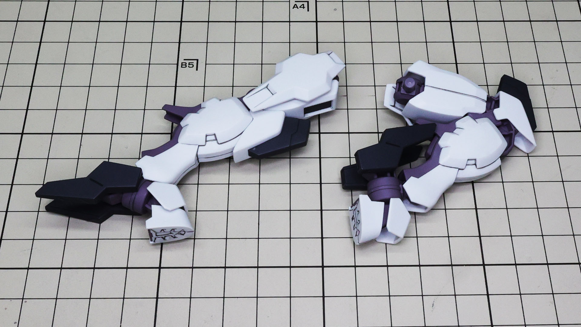 膝関節と足首の関節で素晴らしい可動性能を示します