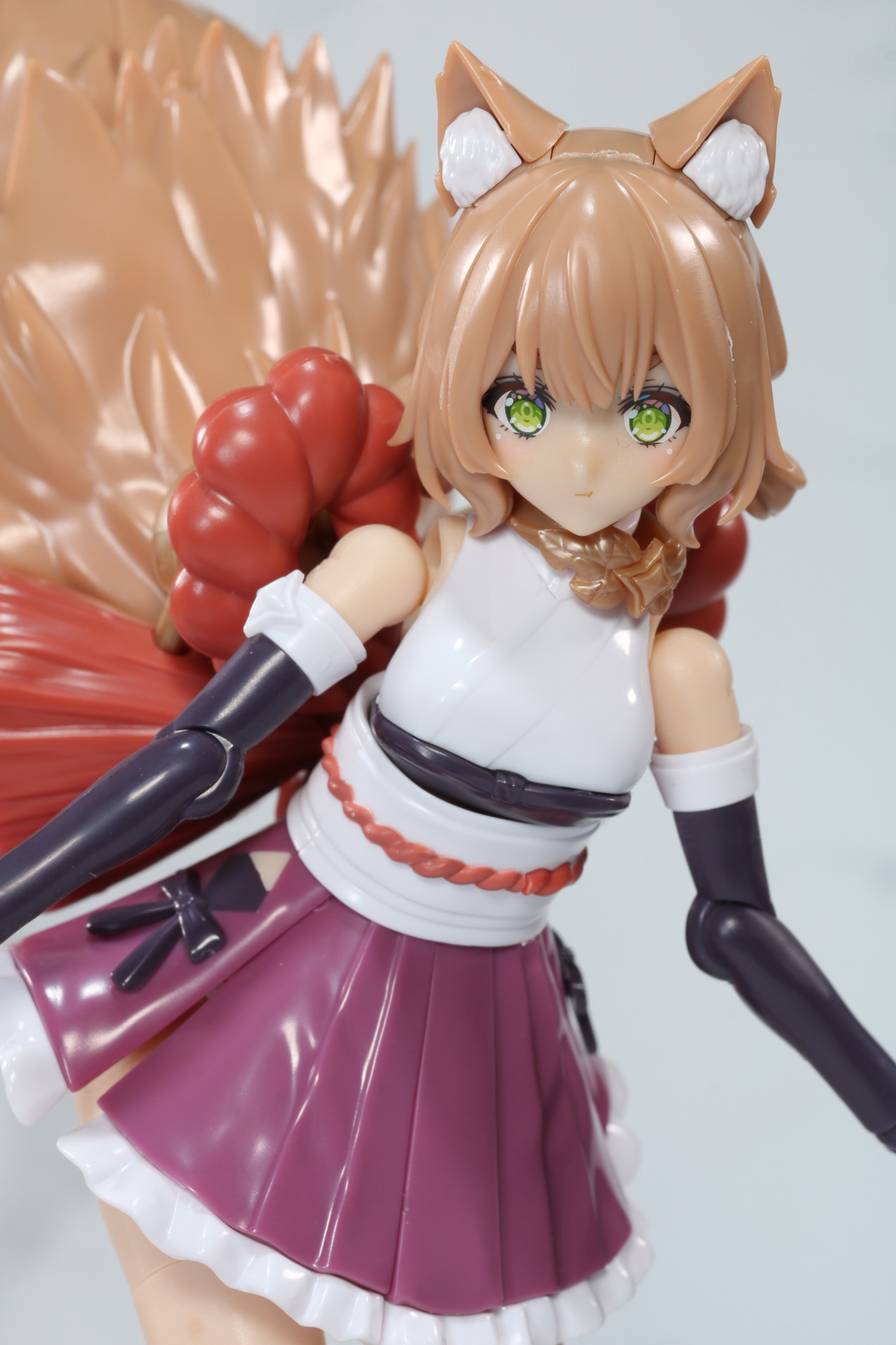 強気な表情もどこか愛嬌のある