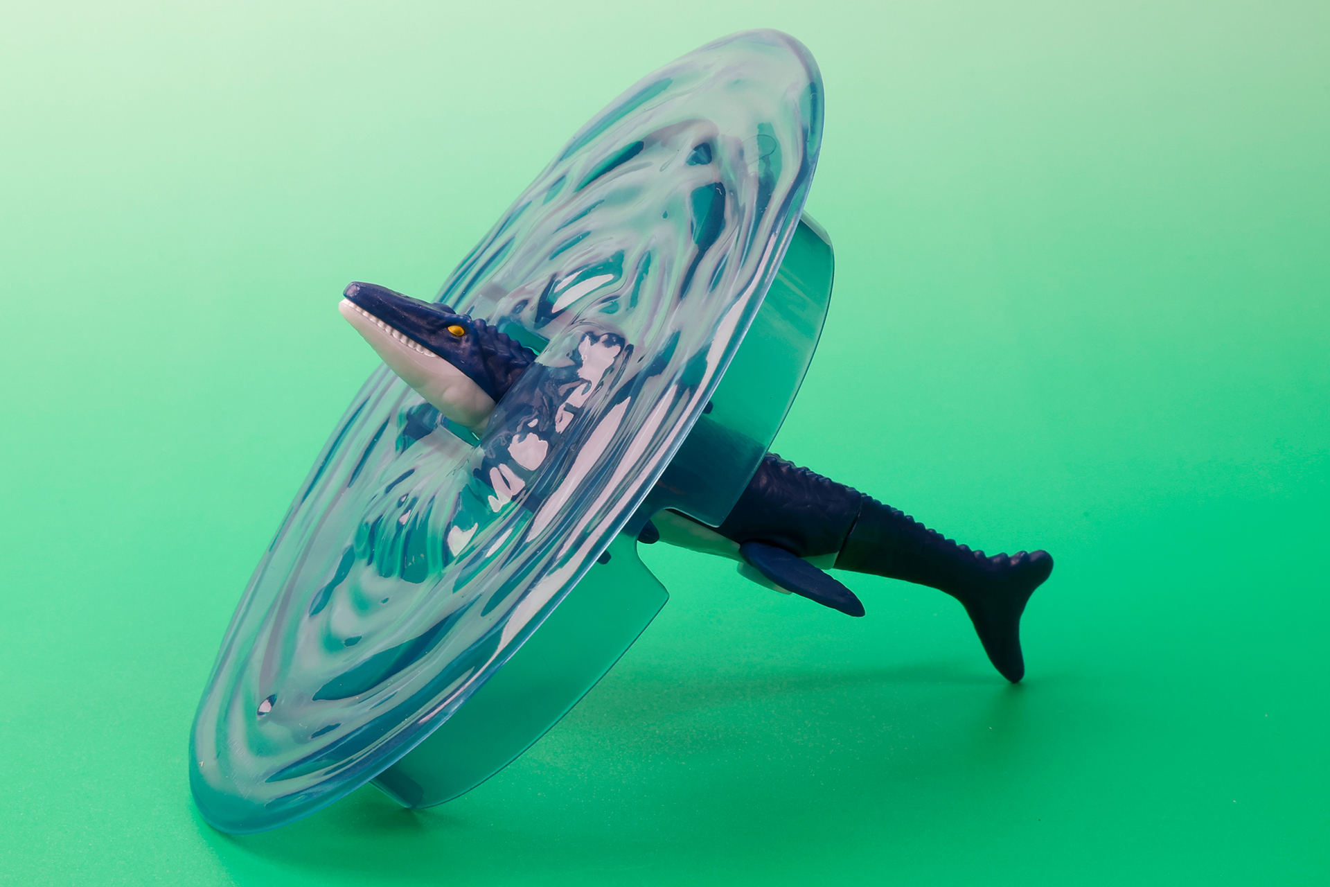 こちらは水面パーツを取り付けたところ