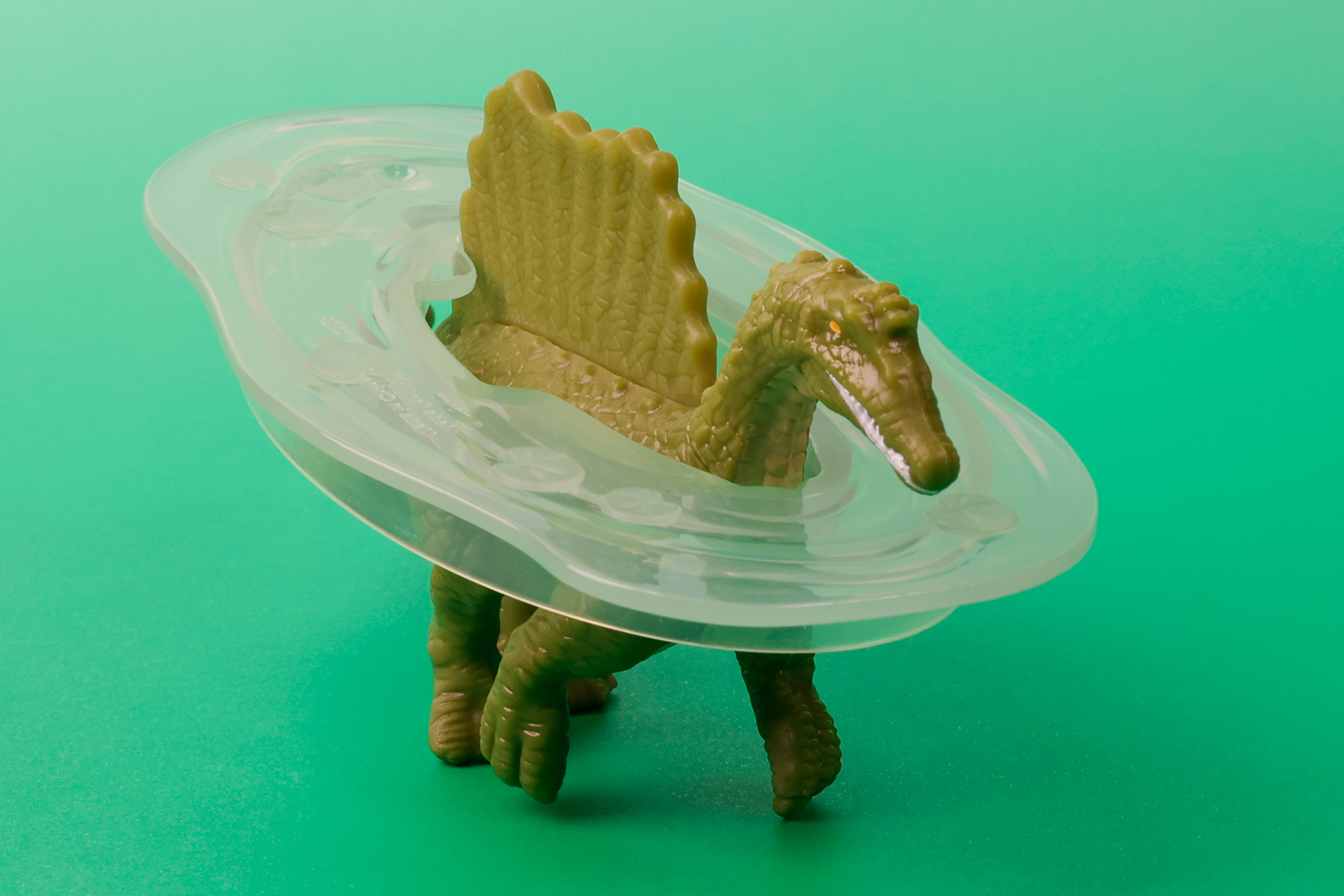 こちらは水面パーツを取り付けたところ