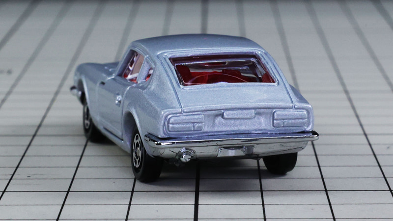 かわいい印象もあるリアセクション