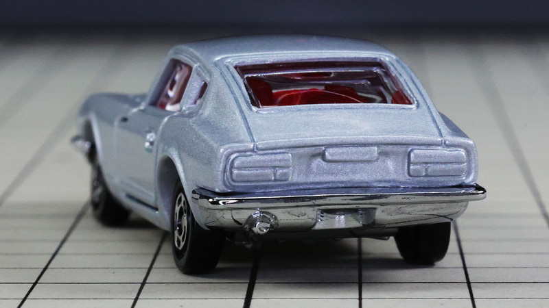 アクションはサスペンションと左右ドアの開閉となります