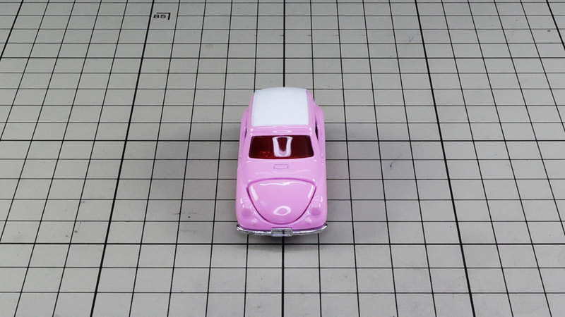 フロント：かわいい！なでたくなる気持ちになる顔です