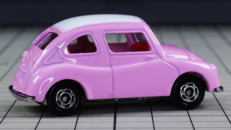 ちっちゃなボディに4人のれる！