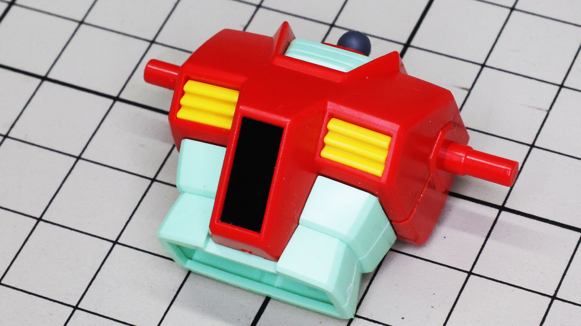 コクピットハッチ部のブラックはシールで再現します