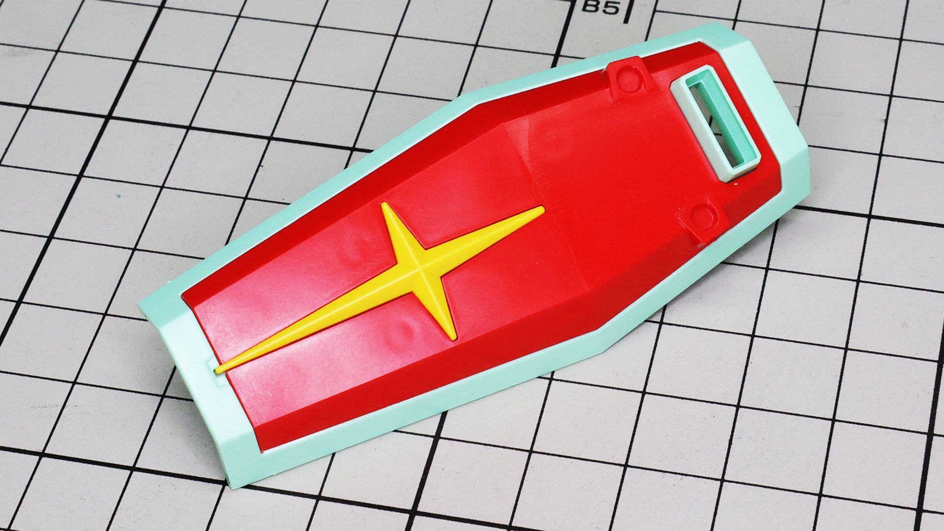 ビーム・スプレー・ガンは3ピース構造、専用のハンドパーツが付属します