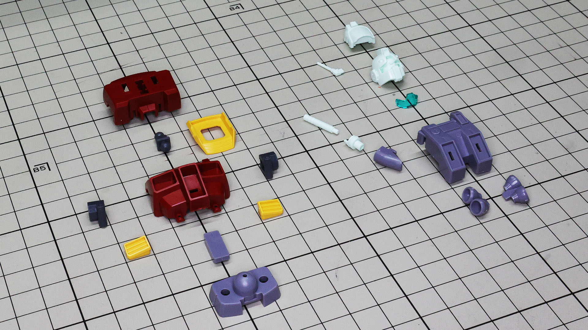 初代ジムの構造を踏襲しつつ、パワーアップしている装備を組めます