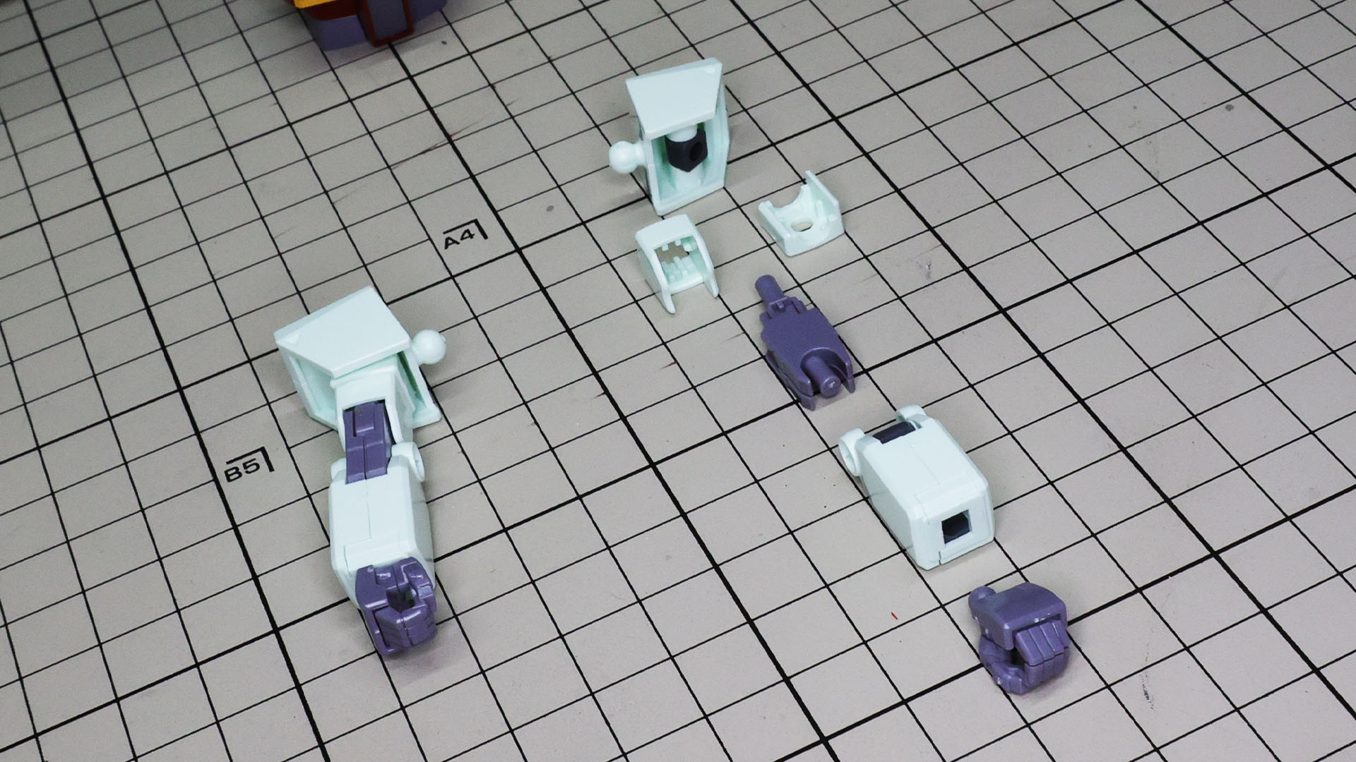 構成要素を縦に組み上げると……